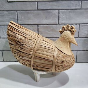 Straw and Wood Chicken